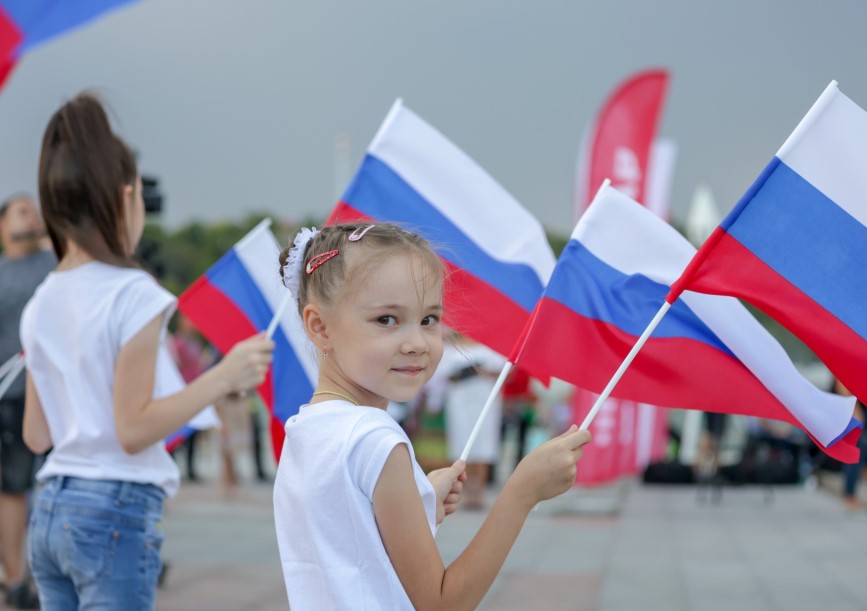  Росія тоне у несистемному насильстві: The Telegraph - про вплив школи